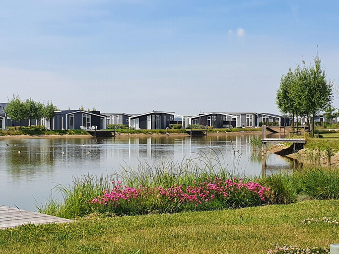 Room 4, Modern, High-quality Chalet With Wifi Near the Oosterschelde, Kapelle