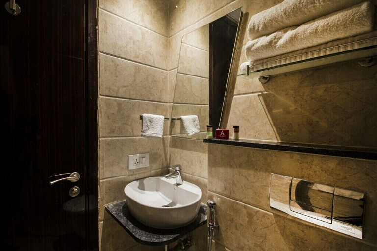 Bathroom 4, Hotel Art Boutique, Hyderabad