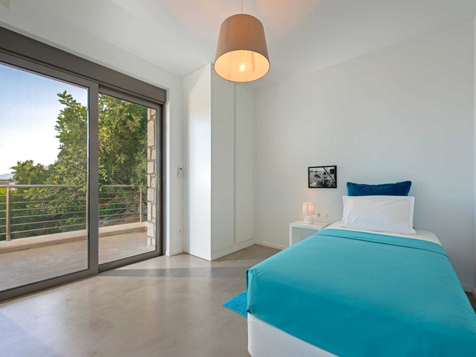Bedroom 3, Villa in Rhodes with Infinity Pool & BBQ, South Aegean