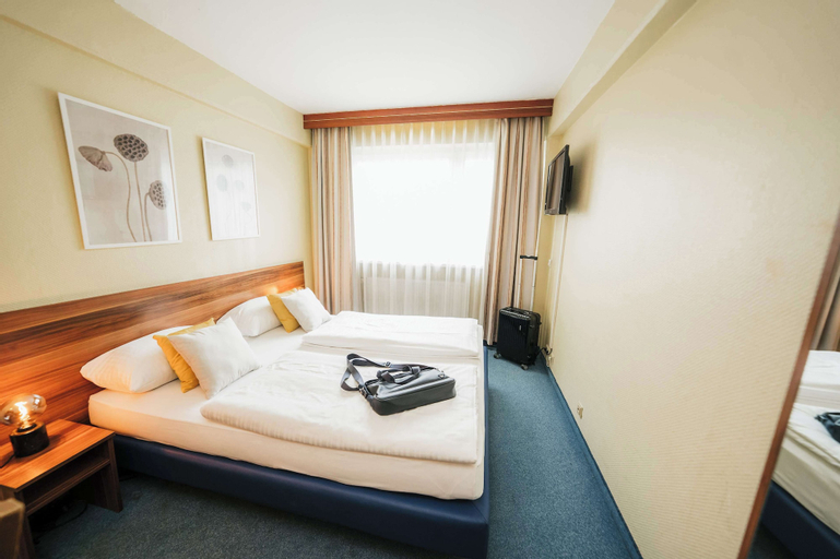 Bedroom 21