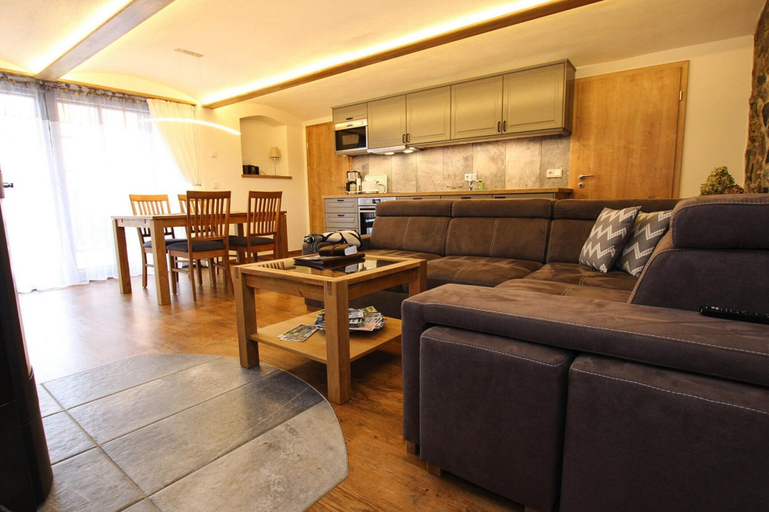 Dining 2, Apartment With Sauna and Fireplace in Bautzen, Bautzen