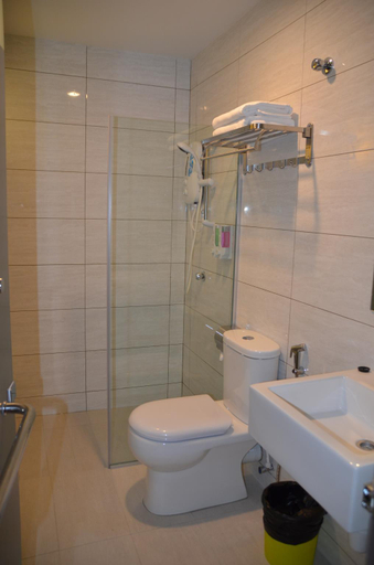 Bathroom 4