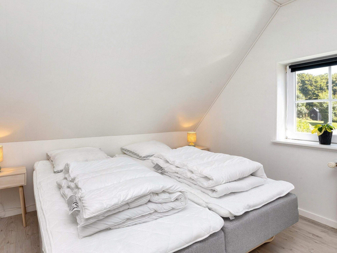 Room 4, 4 Star Holiday Home in Farso, Vesthimmerland