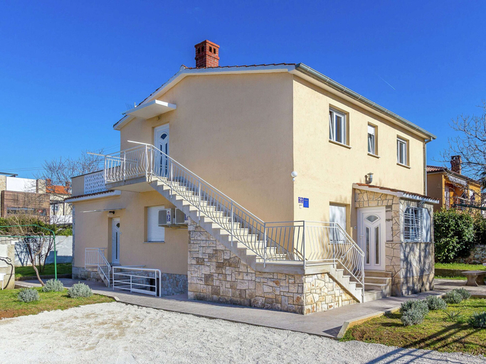 Exterior 4, Apartment With Terrace and Pet-friendly, Medulin