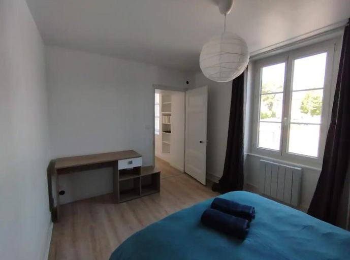 Bedroom 2, Les Glycines, un air de campagne a la ville, Doubs