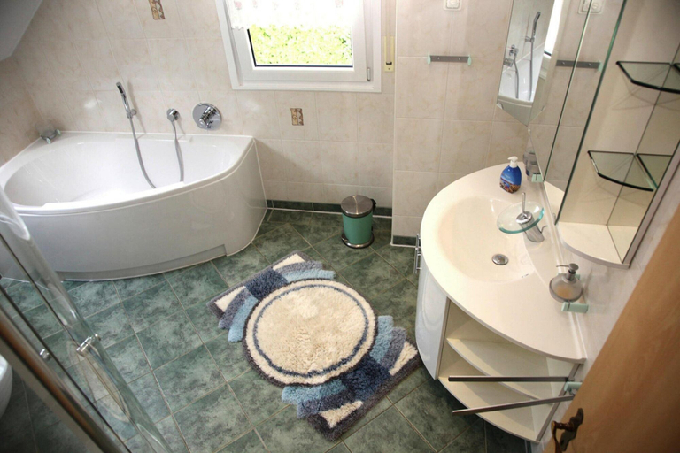 Bathroom 2, Ferienhaus Mowe in Mirow, Mecklenburgische Seenplatte