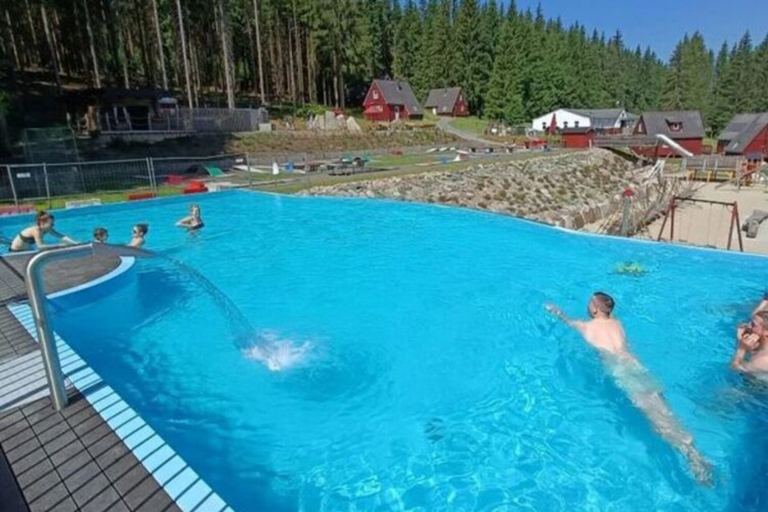 Pool 5, Apartments in the Idyllic Ore Mountains, Breitenbrunn, Erzgebirgskreis