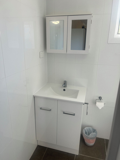 Bathroom 3, Gunnedah Tourist Caravan Park, Gunnedah