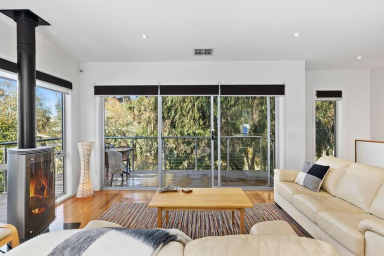 Others 5, The Lake House, Greater Geelong - Pt B