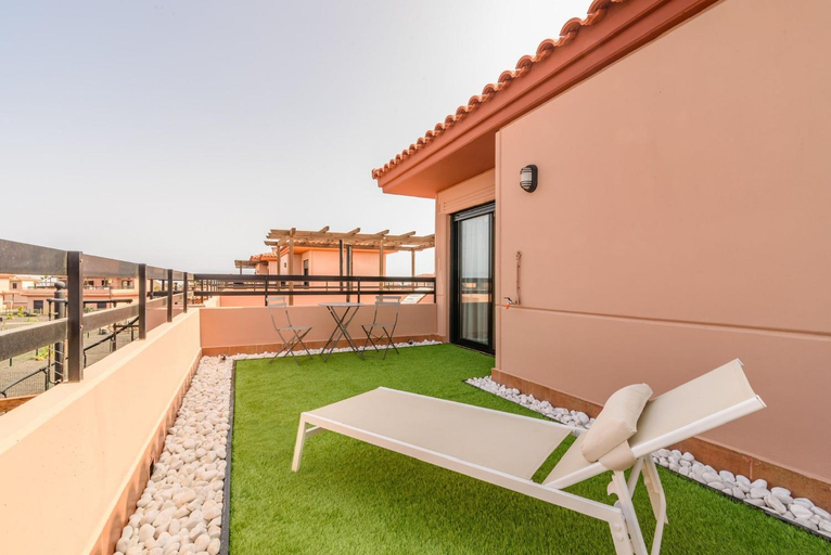 Others 1, Villa Twins, Las Palmas