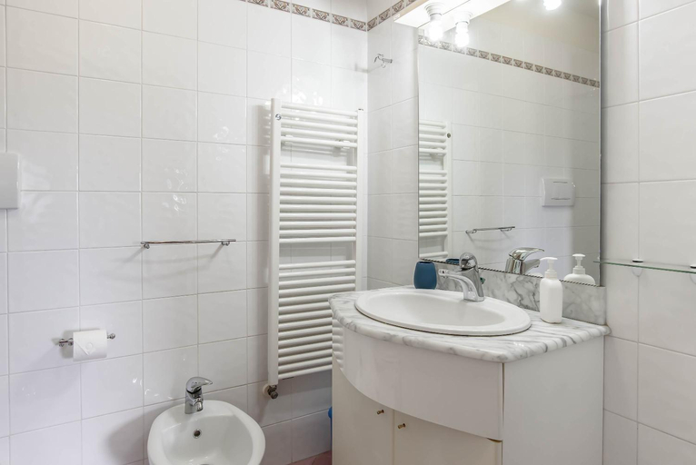 Bathroom 3, Live Tuscany! Apartment on the hills of Florence!, Florence