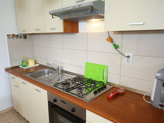 Private kitchen, Apartments Boro - Three Bedroom Apartment With Sea View, Supetar