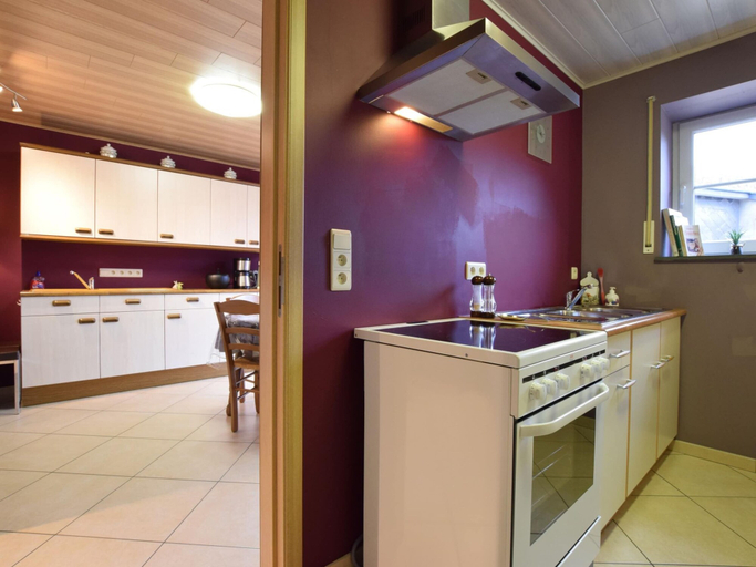 Private kitchen 4, Cottage in Former Farmhouse in Tillet, Luxembourg