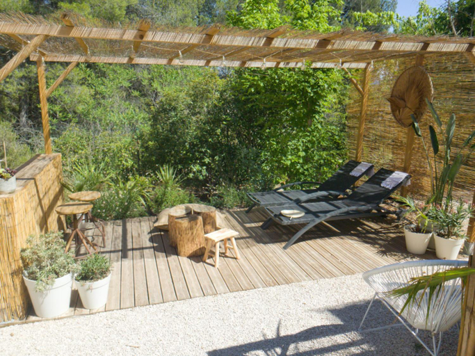 Others 4, Magnifique Cabanon avec jacuzzi et sauna, Bouches-du-Rhône