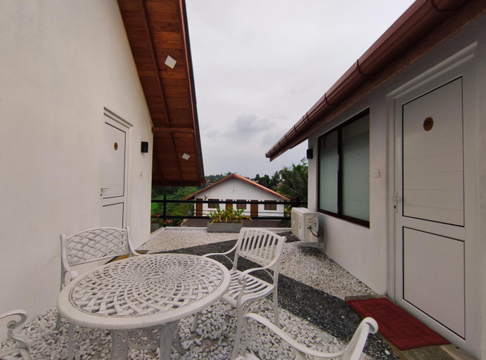 Others 5, Royal Crown Residence Hotel , Kaduwela