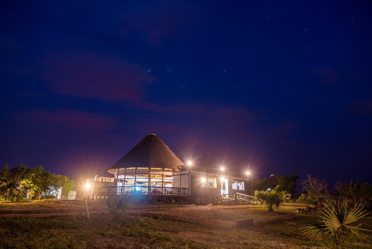 Exterior & Views 1, Tilenga Safari Lodge, Nwoya