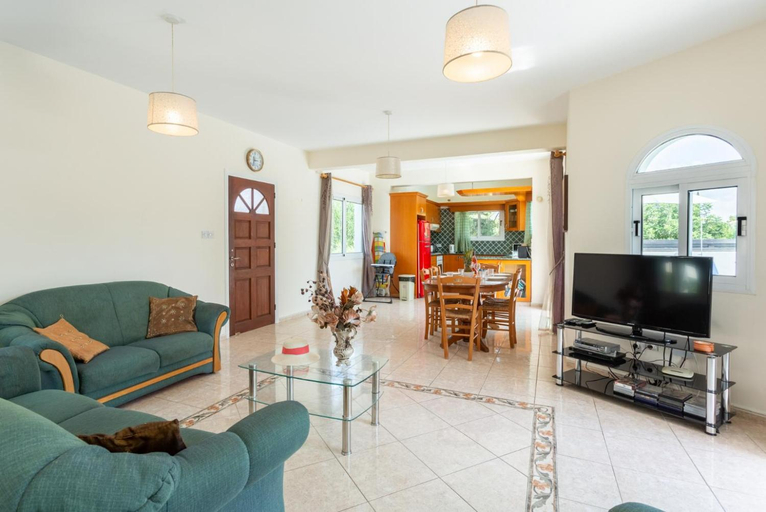 Others 3, Villa Zenon