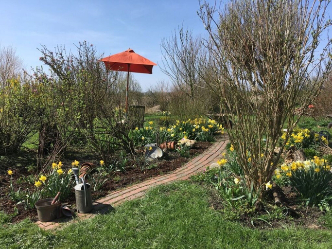 Property grounds 5, am Westerdeich Comfortable Holiday Residence, Nordfriesland
