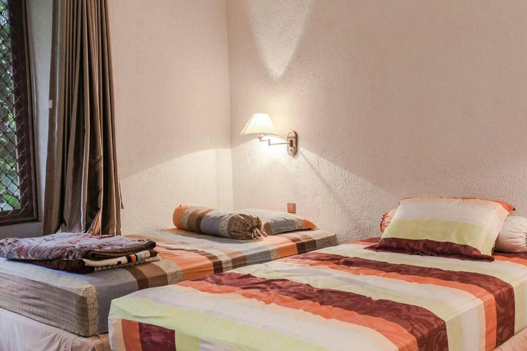 Others 4, VILLA BATU Luxurious privacy 3BR villa@ klub bunga, Malang