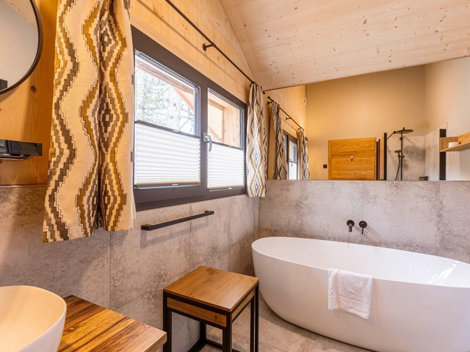 Bathroom 3, Lavish Chalet With Sauna & hot tub, Murau