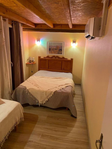 Bedroom 2, GITE A LA FERME, Ariège