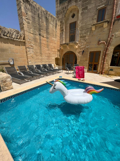 Swimming pool 4, Birbuba House 2