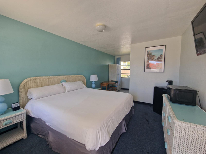 Bedroom 3, Ocean Holiday Motel, Volusia