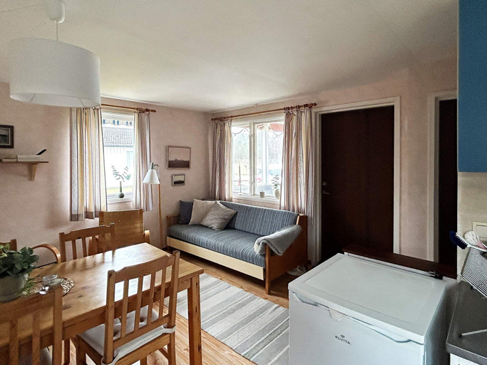 Others 4, Cosy cottage with garden-By Traum, Laholm