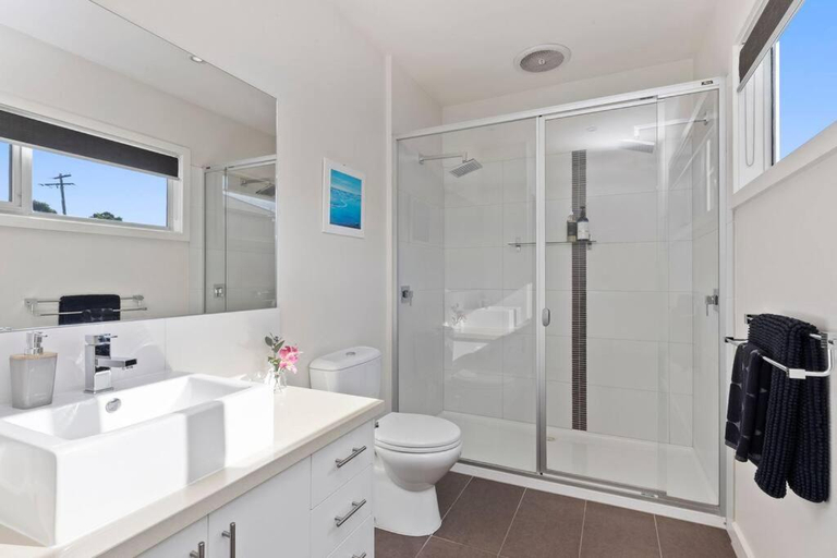 Others 5, Bellarine Lake House Ocean Grove, Greater Geelong - Pt B