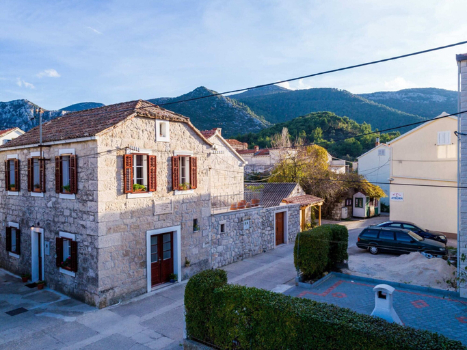 Exterior & Views 2, Villa Nives - Three-bedroom Villa With Terrace and Sea View, Ston
