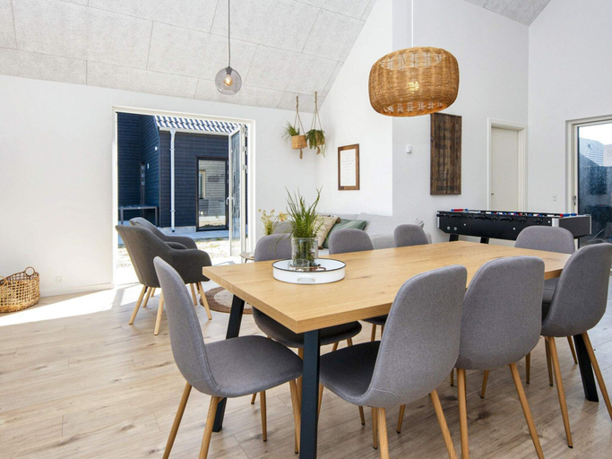 Others 5, 8 Person Holiday Home in Romo, Tønder