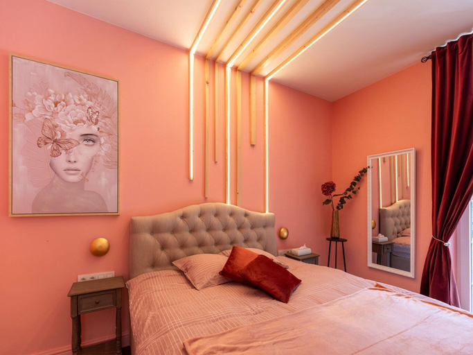 Room 5, Luxurious Villa With Heated Pool, Namur