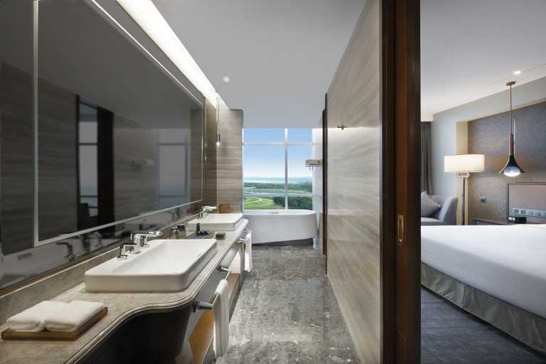 Bathroom 5, Grand Barony Qingdao Airport Hotel, Qingdao