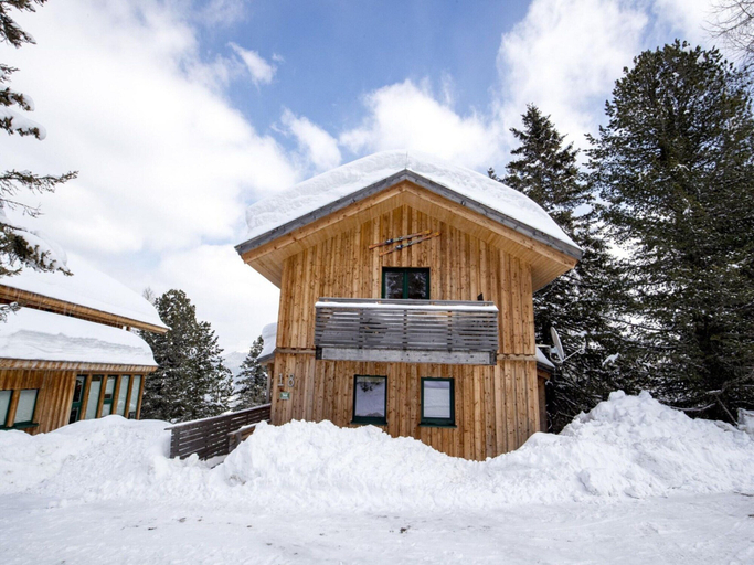 Exterior 3, Chalet in Austria Near Ski Slopes & Sauna, Murau