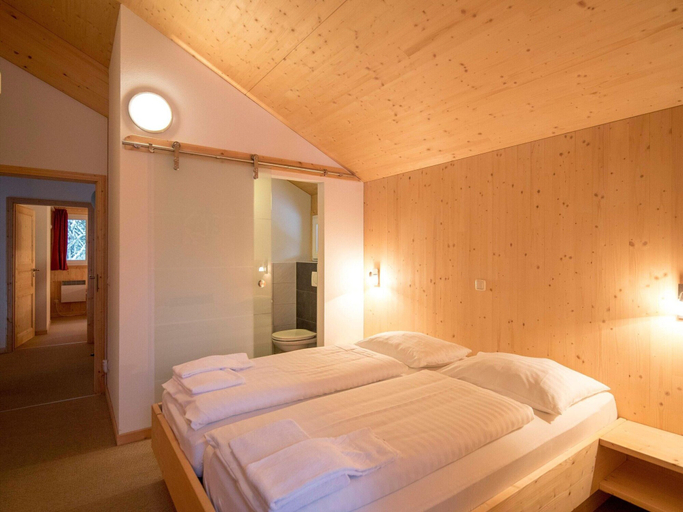 Bedroom 3, Cozy chalet with hot tub, Murau