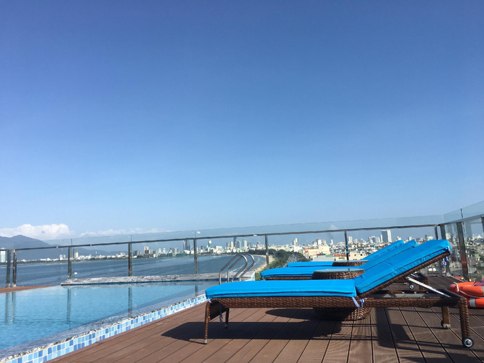 Swimming Pool 4