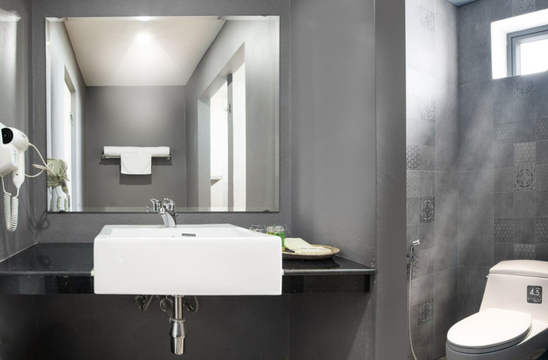 Bathroom 3, Phimean Home, Siem Reap