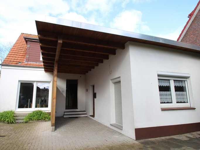 Exterior 2, Apartment in Carolinensiel With a Garden, Wittmund