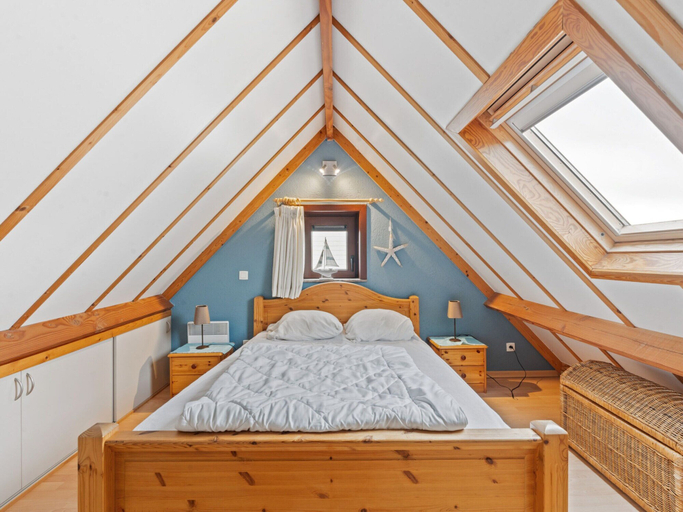 Bedroom 3, Charming Apartment Near the Beach, West-Vlaanderen