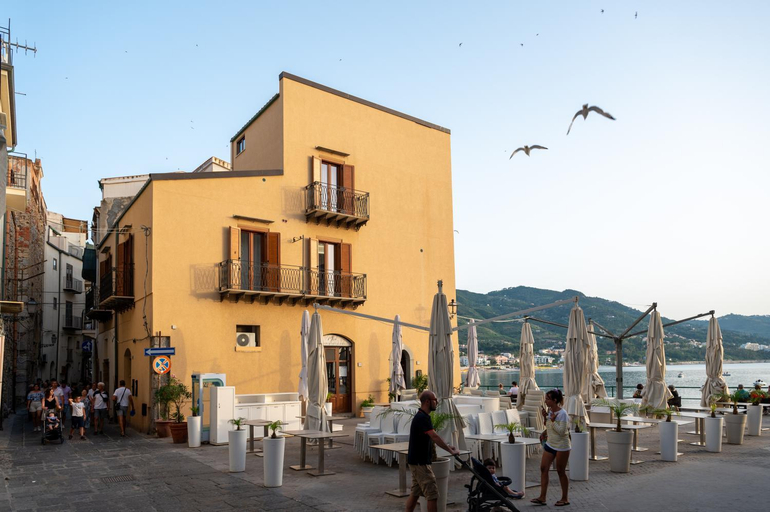 Others 5, Casa Vacanze Tramonto alla Marina, Palermo