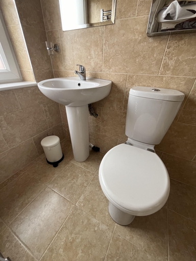 Bathroom 4, Geminian Guest House, North Yorkshire