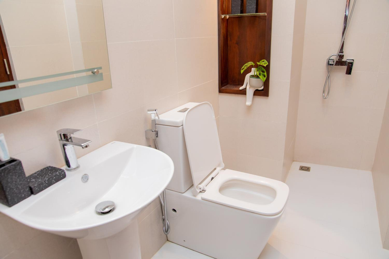 Others 5, ARON'S Lavinia TOPAZ, Dehiwala-Mount Lavinia