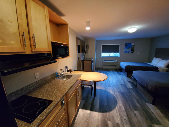 Dining Room 7