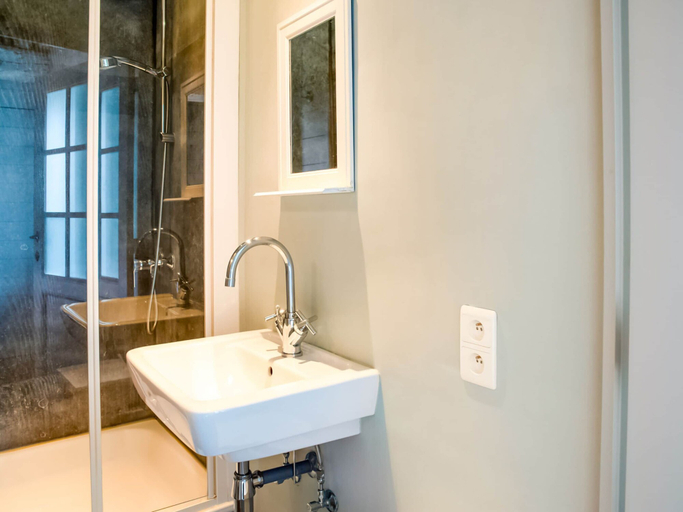 Bathroom 3, Getaway With Sauna in Falaen, Namur