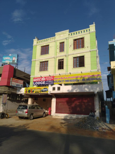 Exterior & Views 12