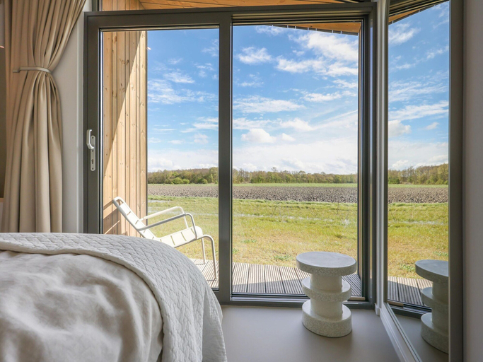 Room 5, Stylish Countryside Home, Noord-Beveland