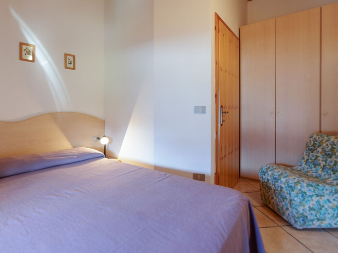Room 3, Holiday Home Val di Ledro Near Lake, Trento