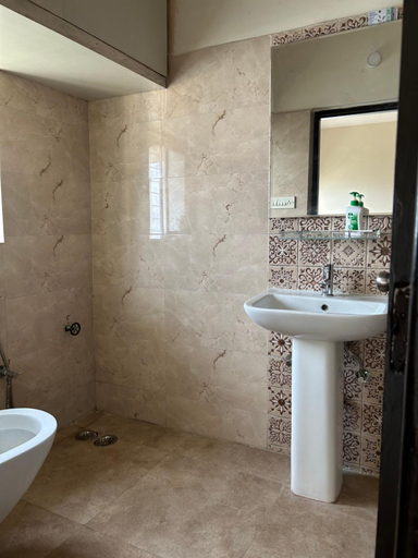 Bathroom 3, The Aster Penthouse, Kolkata