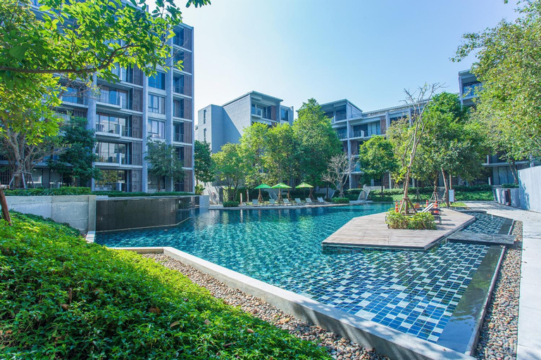 Swimming Pool 12