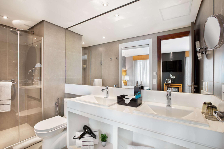 Bathroom 4